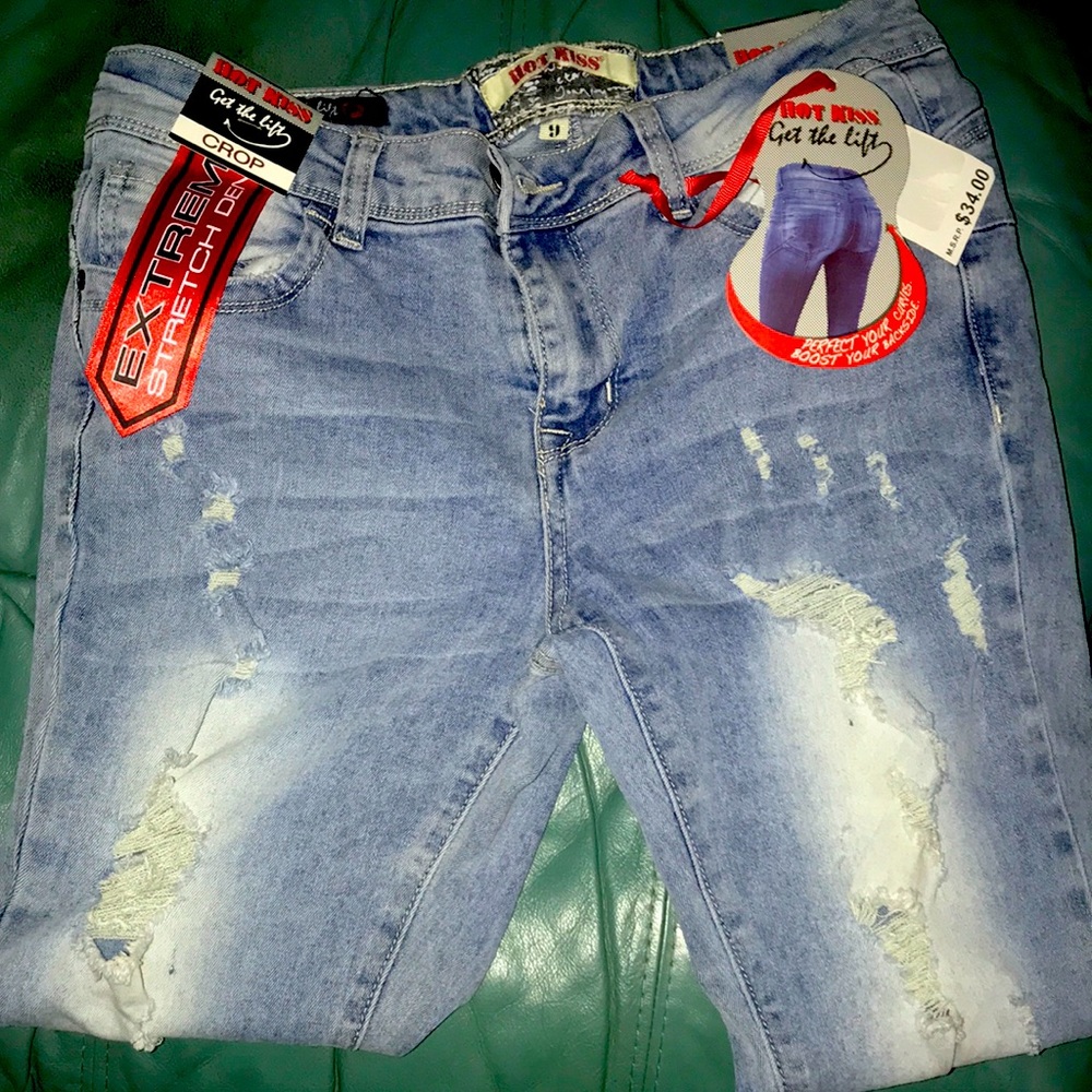 NWT crop jeans
